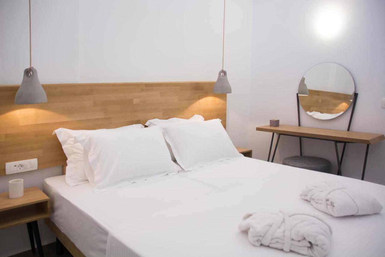 Amphitrite Suites Santorini Vóthon Eksteriør bilde