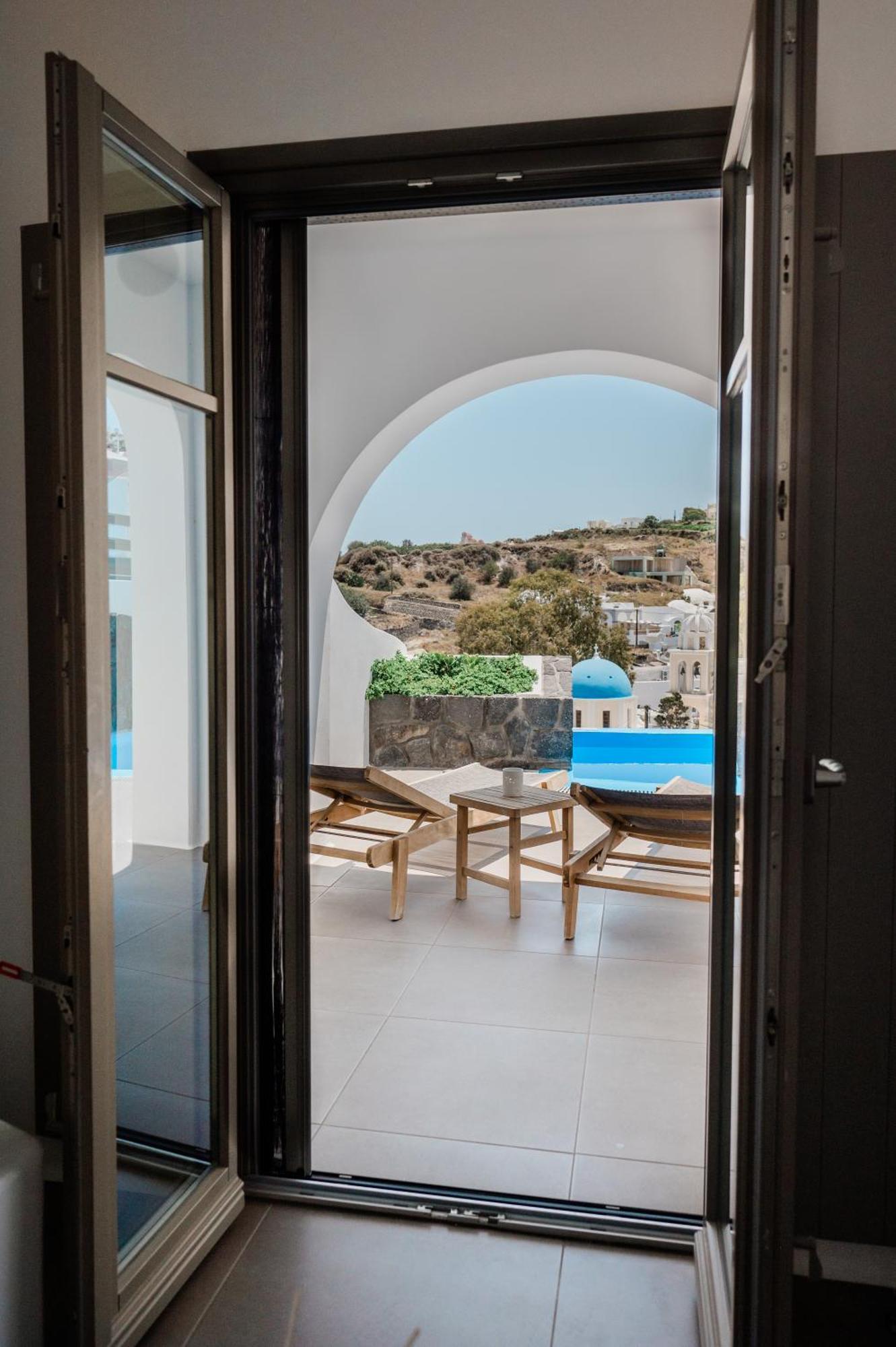 Amphitrite Suites Santorini Vóthon Eksteriør bilde